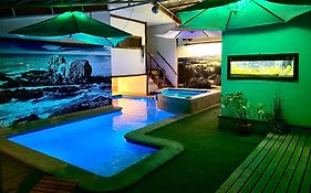 Rustika Pichilemu Apart Hotel Piscina Temperada Hidromasaje